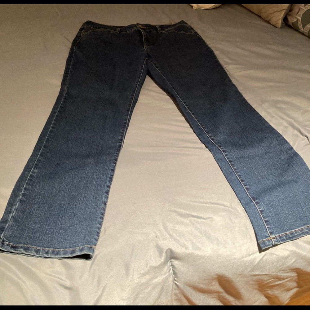 Charter Club Jeans. Size 14. Lexington Straight. Very nicely made
